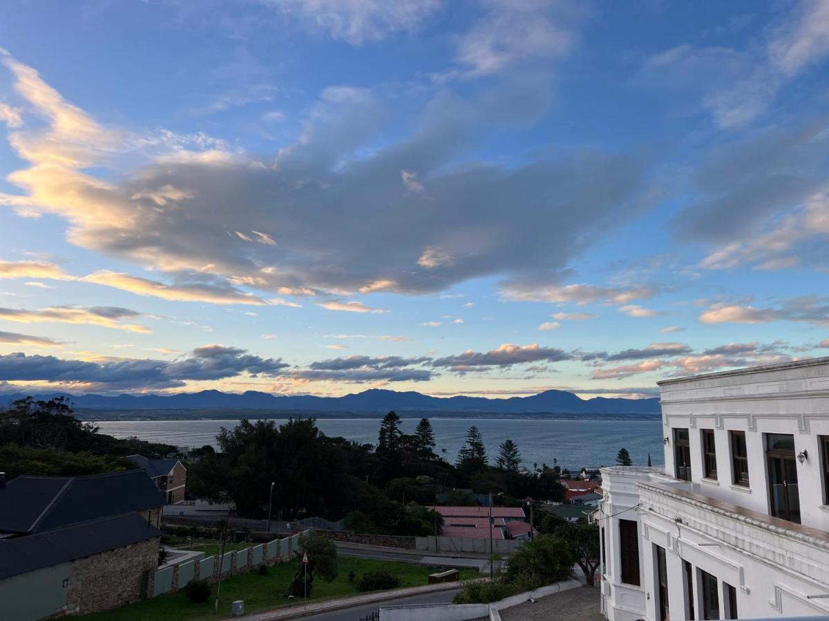 Royal Library Room Mossel Bay Bagian luar foto
